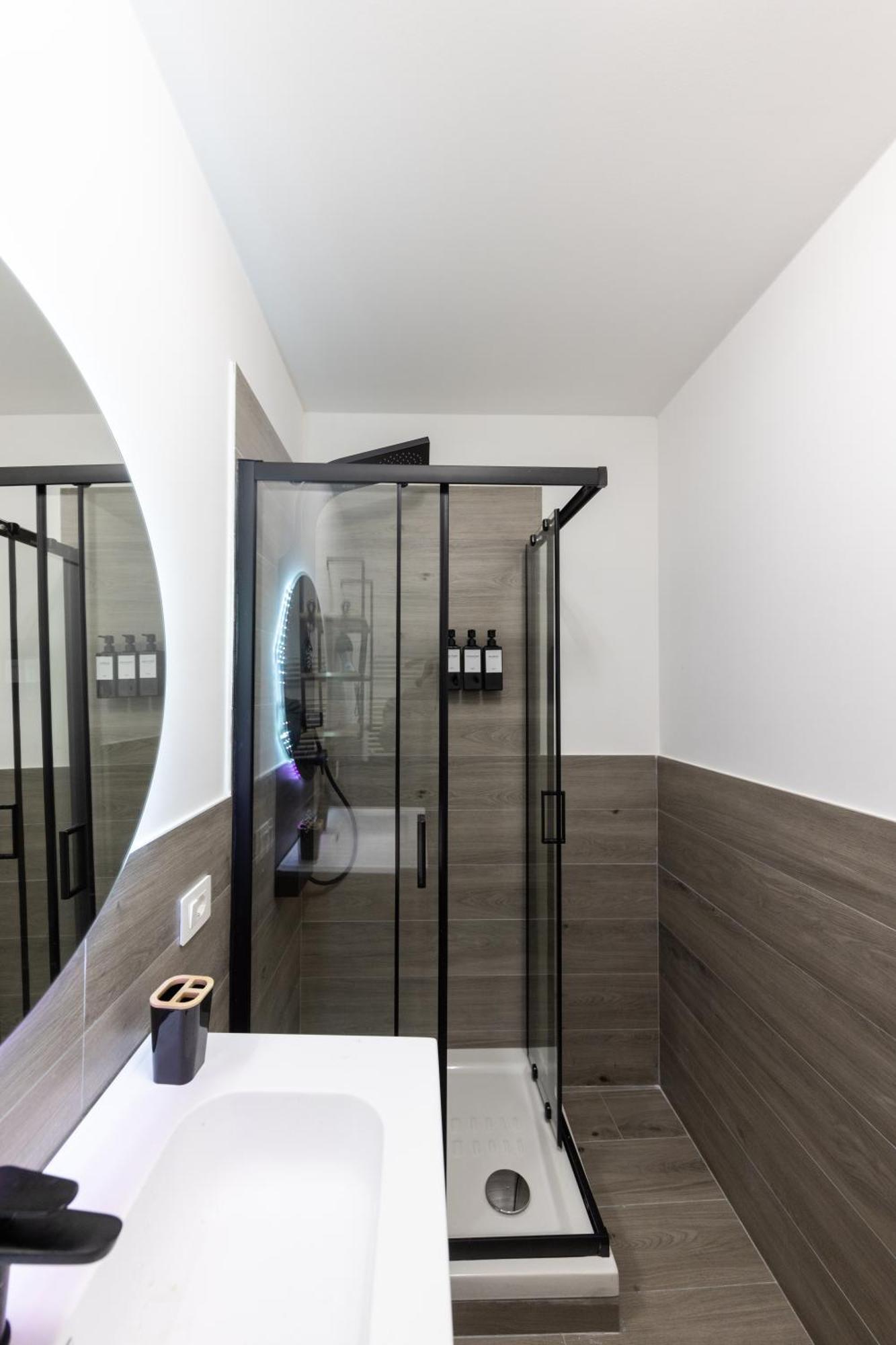 Urban Chic Luxury Suite Apartments Roma Esterno foto