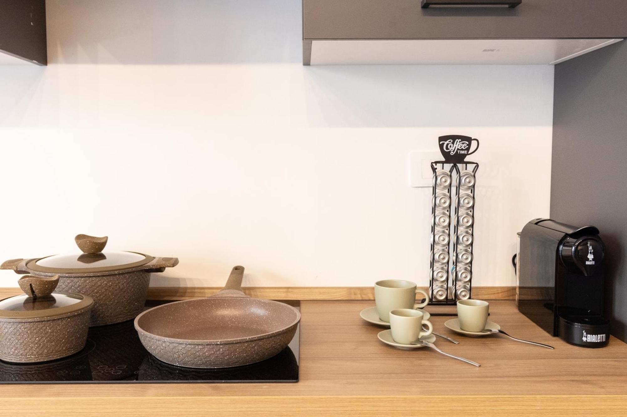Urban Chic Luxury Suite Apartments Roma Esterno foto