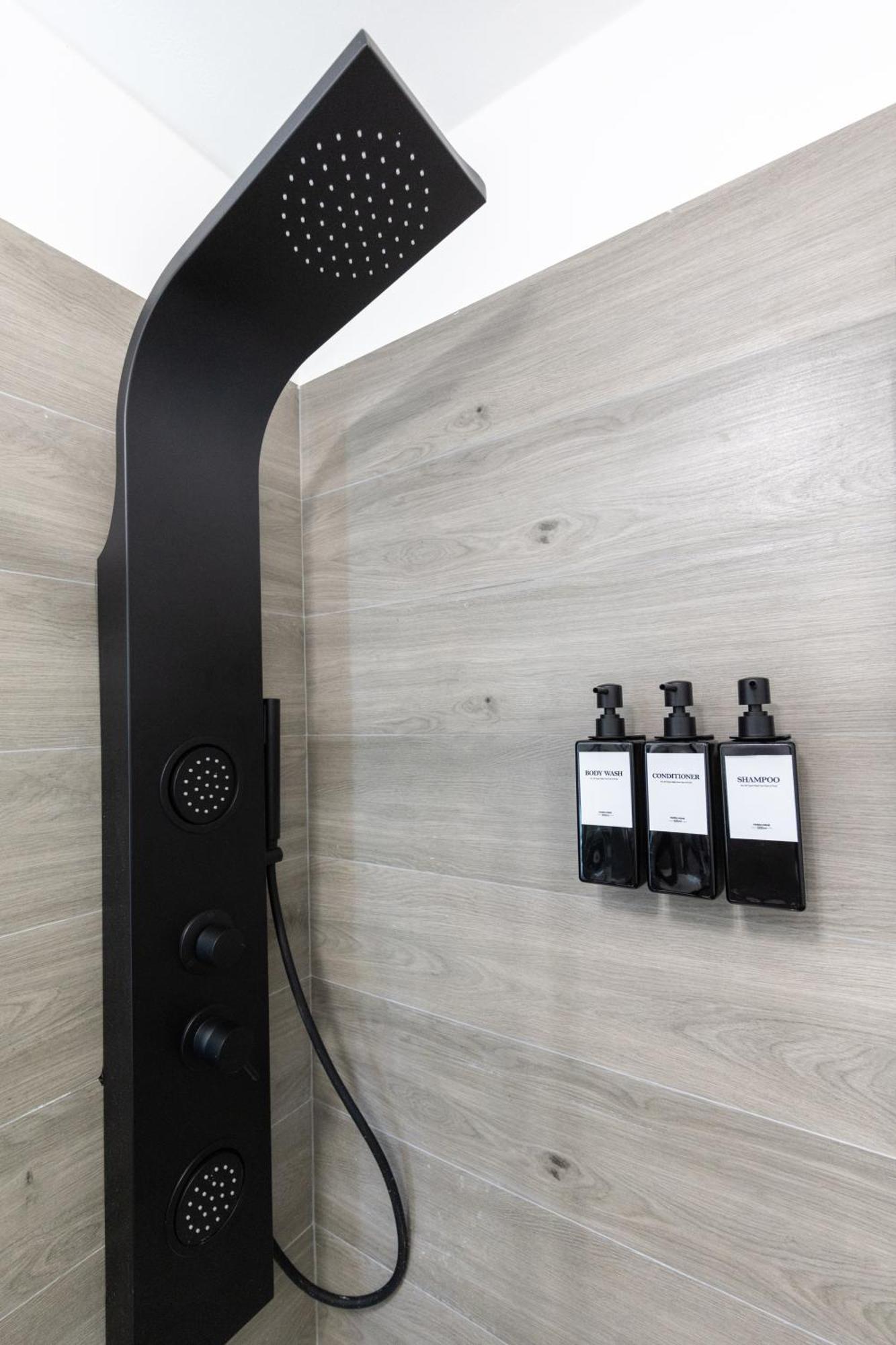 Urban Chic Luxury Suite Apartments Roma Esterno foto