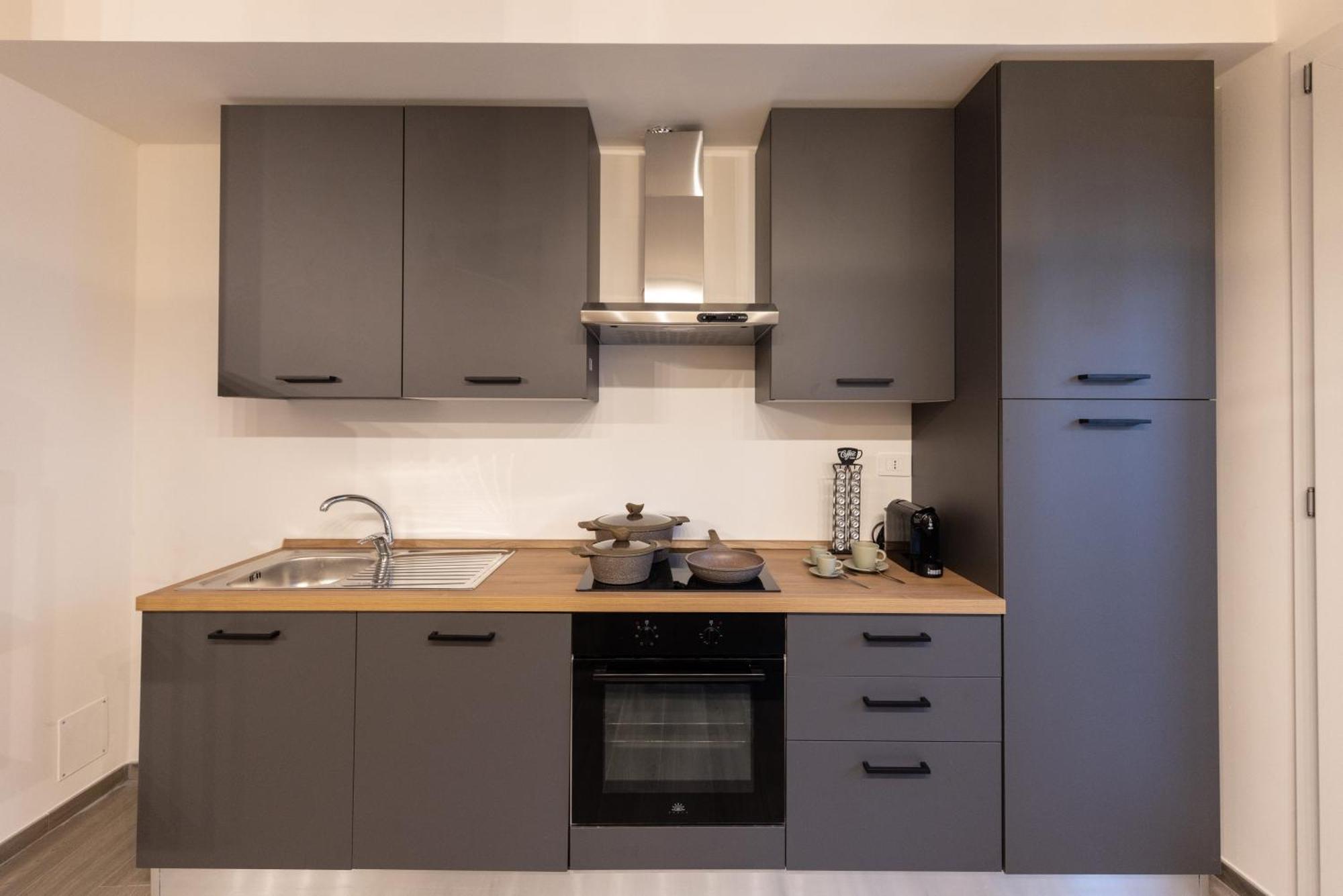 Urban Chic Luxury Suite Apartments Roma Esterno foto