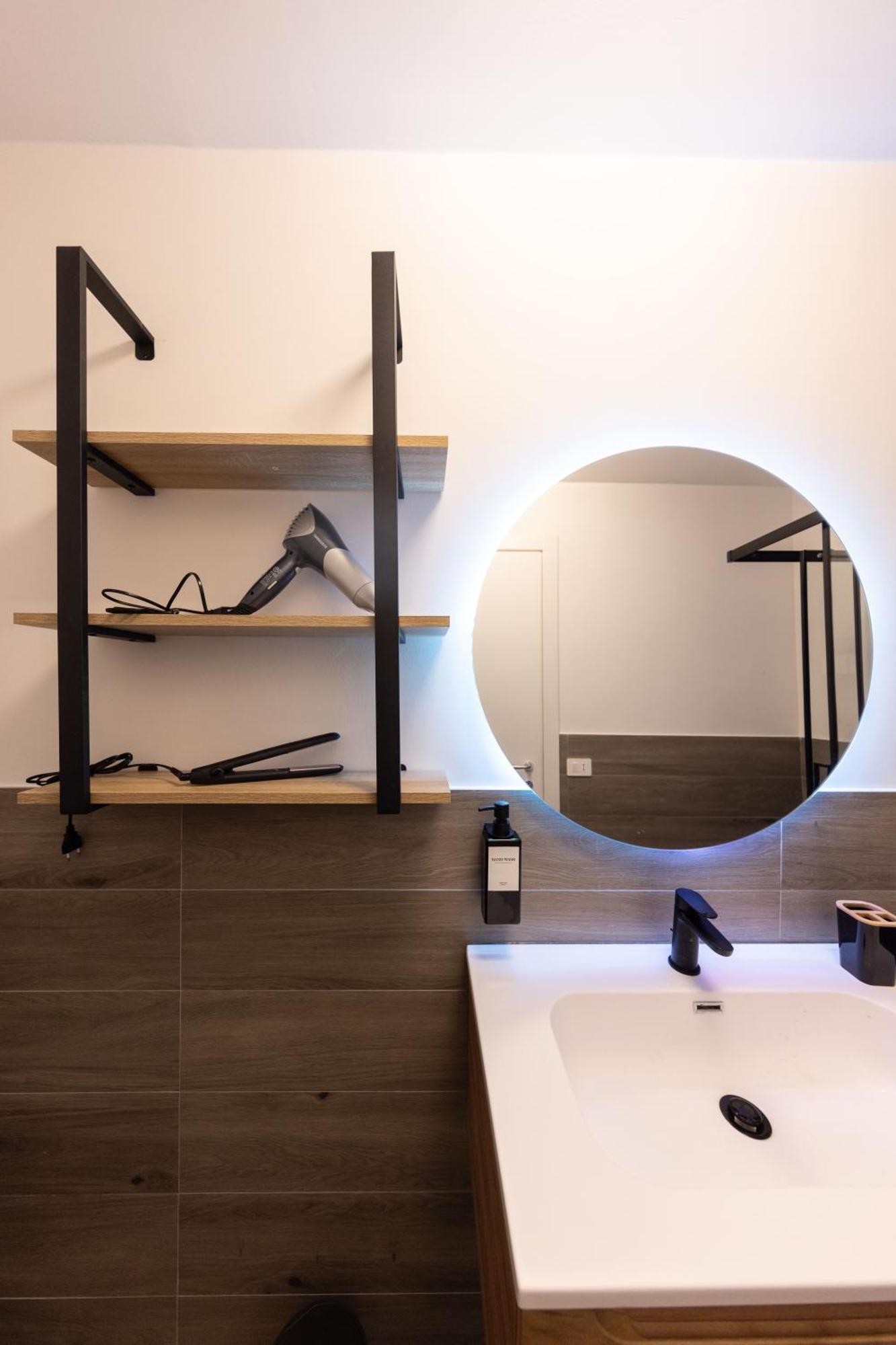 Urban Chic Luxury Suite Apartments Roma Esterno foto