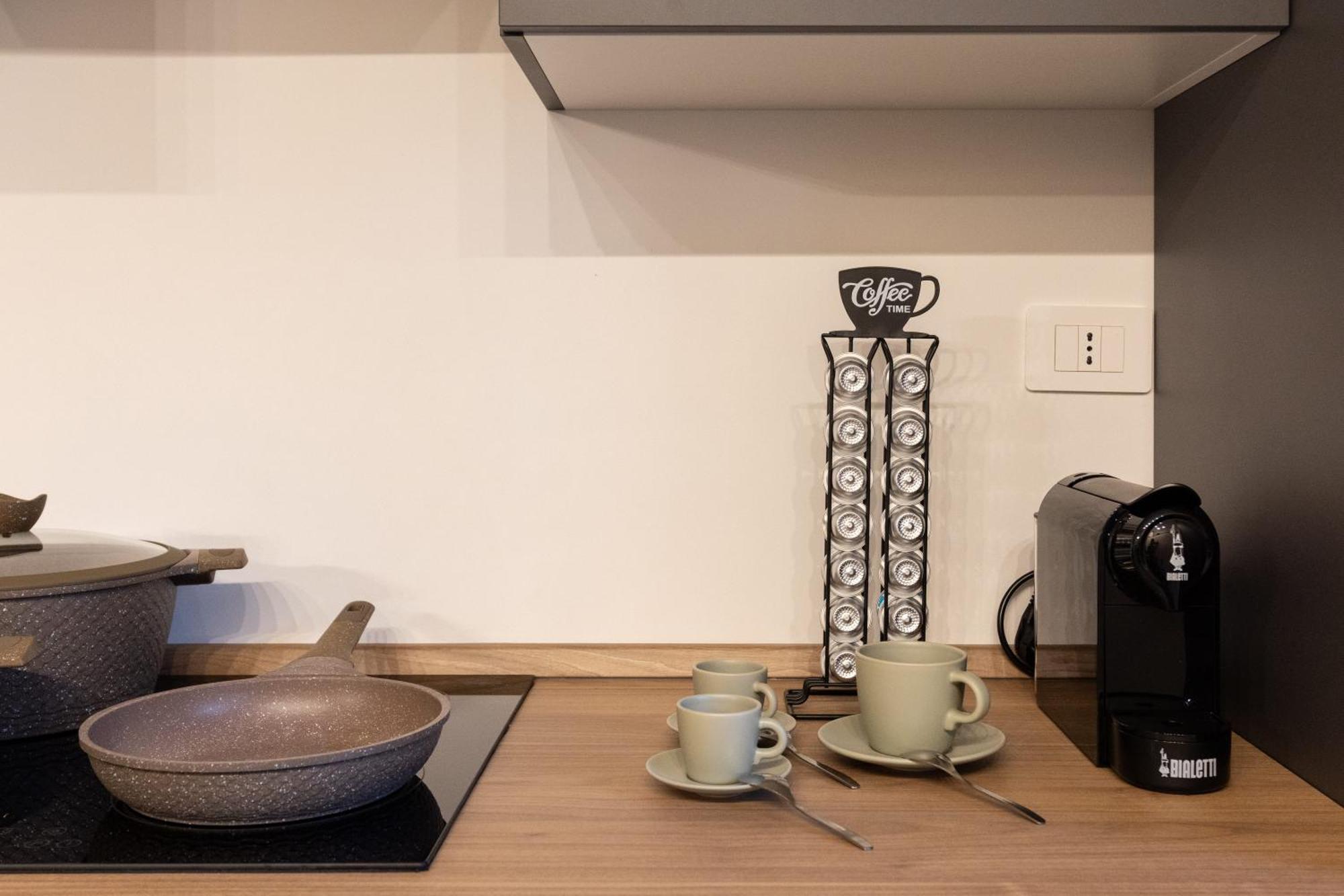 Urban Chic Luxury Suite Apartments Roma Esterno foto