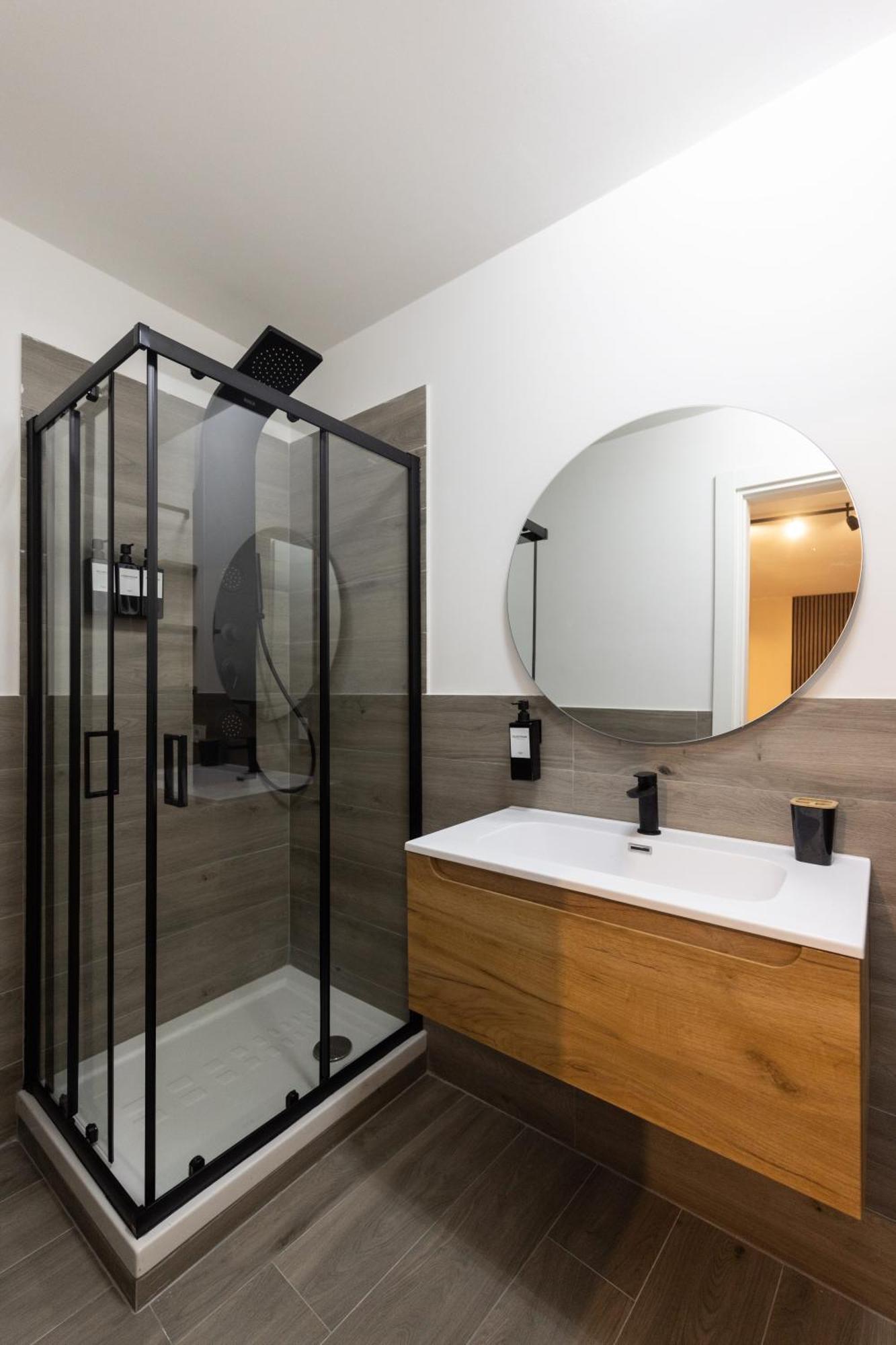 Urban Chic Luxury Suite Apartments Roma Esterno foto